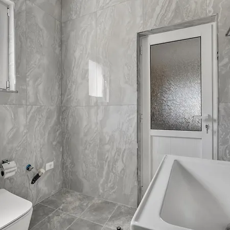 Apartment Fremi Berat