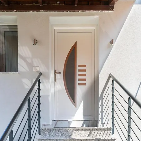 Apartment Fremi